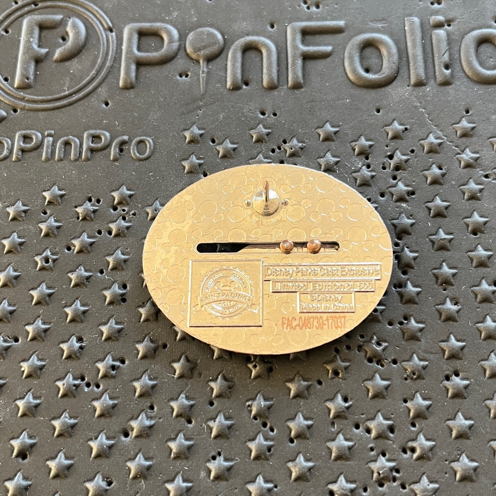 Disney Cast Member Exclusive Tron 35th Anniv. Lightcycle Slider Pin,LE500 (T-21) - Picture 7 of 8
